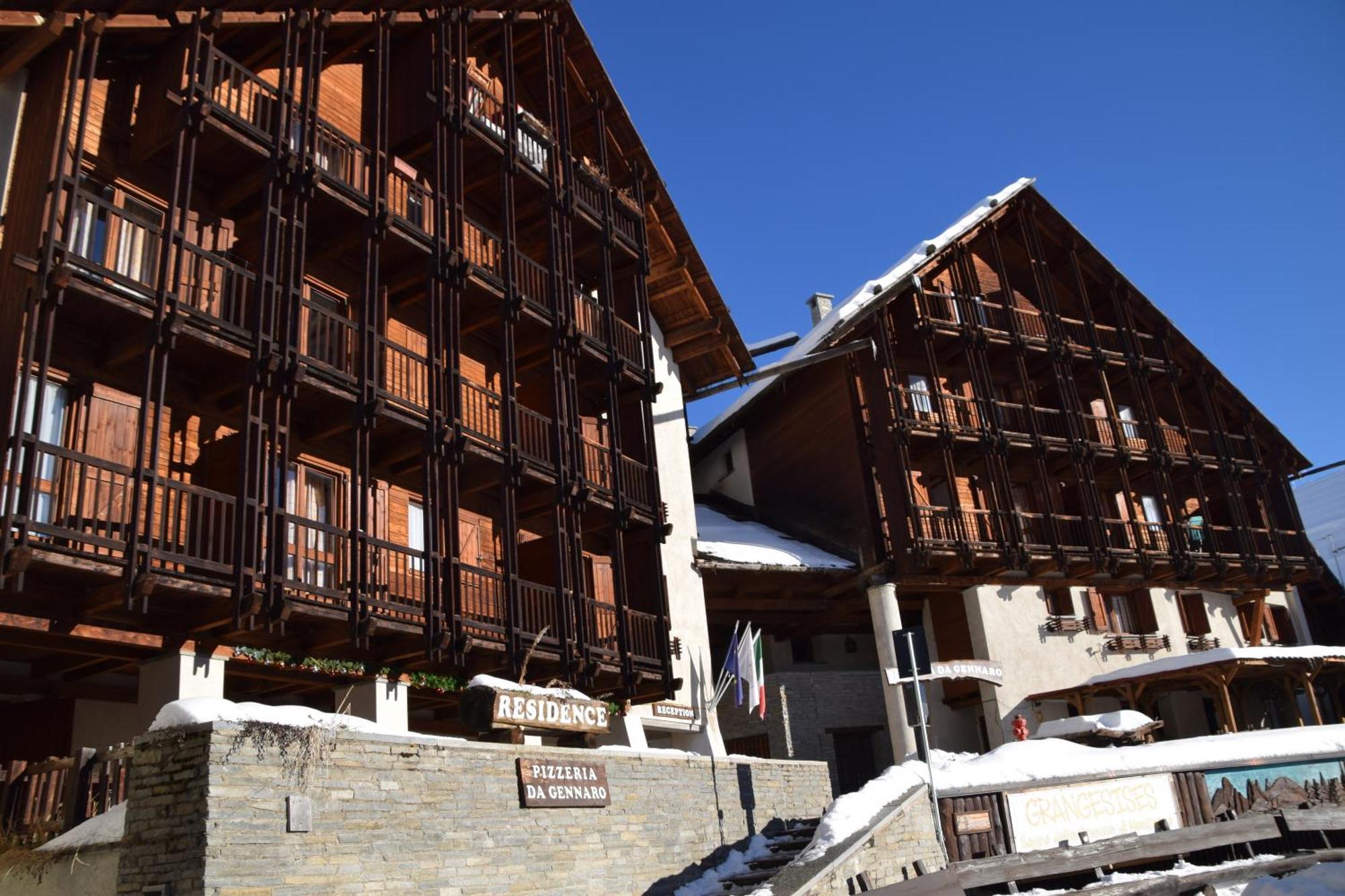 Grange Hike & Ski Sestriere Apartments 外观 照片
