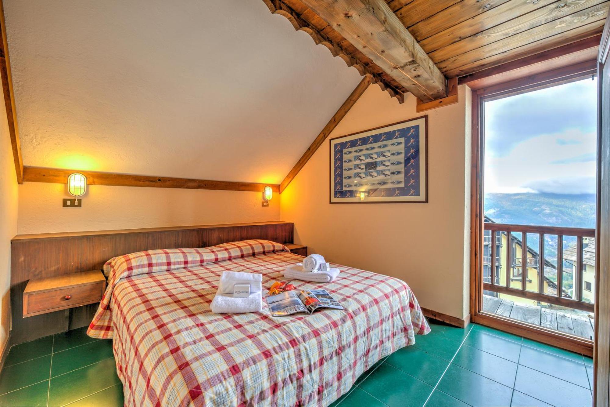 Grange Hike & Ski Sestriere Apartments 客房 照片